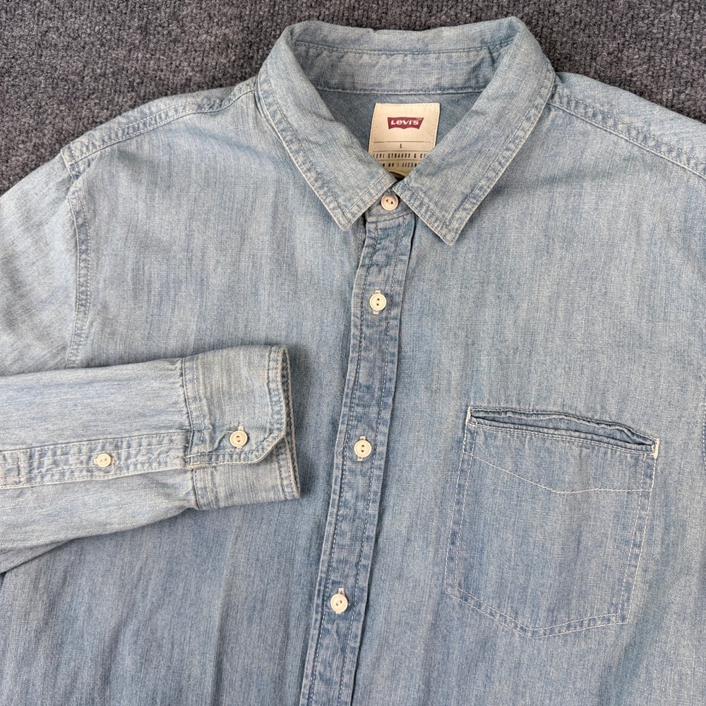 Levis Chambray Shirt Mens L Blue Light Wash Denim Work Long Sleeve Button Up